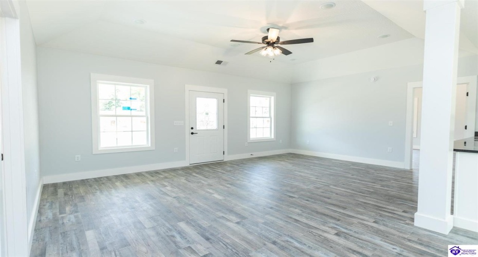 Sugar Branch Road, Big Clifty, Kentucky 42712, ,2 BathroomsBathrooms,For Sale,Sugar Branch Road,HK24003041