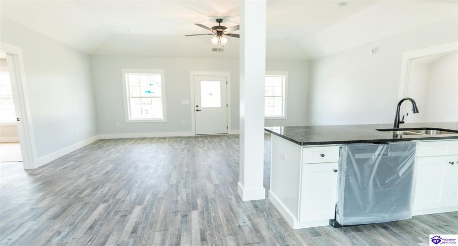 Sugar Branch Road, Big Clifty, Kentucky 42712, ,2 BathroomsBathrooms,For Sale,Sugar Branch Road,HK24003041