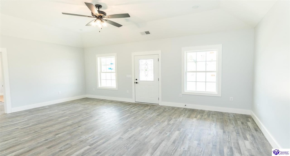 Sugar Branch Road, Big Clifty, Kentucky 42712, ,2 BathroomsBathrooms,For Sale,Sugar Branch Road,HK24003041