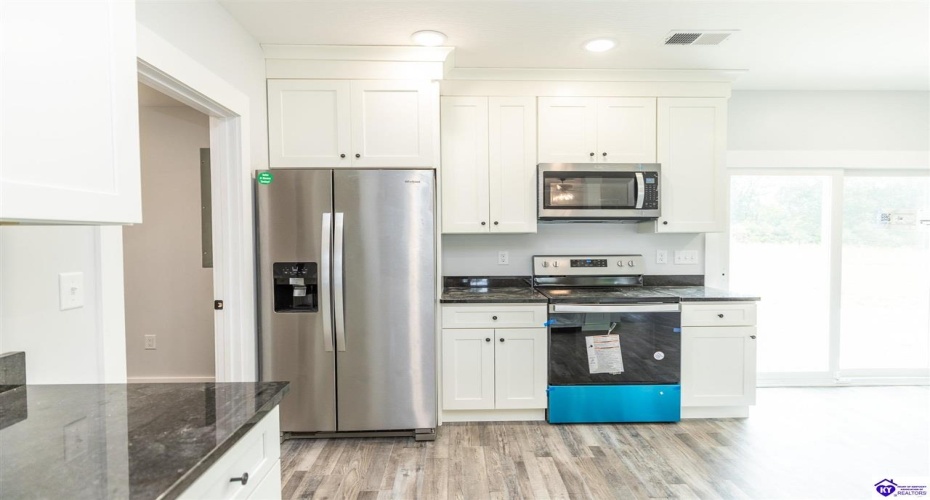 Sugar Branch Road, Big Clifty, Kentucky 42712, ,2 BathroomsBathrooms,For Sale,Sugar Branch Road,HK24003041