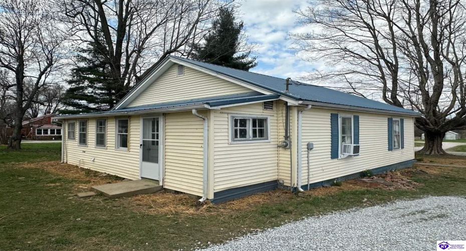 Greensburg Road, Buffalo, Kentucky 42716, ,1 BathroomBathrooms,For Sale,Greensburg Road,HK24001344