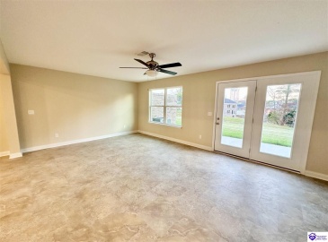 Dixon Circle, Vine Grove, Kentucky 40175, ,3 BathroomsBathrooms,For Sale,Dixon Circle,HK24003071