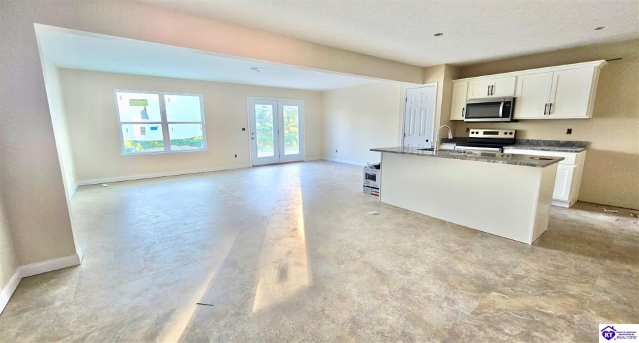 Dixon Circle, Vine Grove, Kentucky 40175, ,3 BathroomsBathrooms,For Sale,Dixon Circle,HK24003071