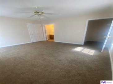 Red Hawk Drive, Vine Grove, Kentucky 40175, ,2 BathroomsBathrooms,For Sale,Red Hawk Drive,HK24003073 Red Hawk Drive, Vine Grove, Kentucky 40175, ,2 BathroomsBathrooms,For Sale,Red Hawk Drive,HK24003073