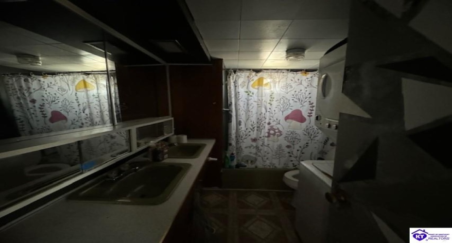 Hillcrest Loop, Falls Of Rough, Kentucky 40119, ,1 BathroomBathrooms,For Sale,Hillcrest Loop,HK24003102 Hillcrest Loop, Falls Of Rough, Kentucky 40119, ,1 BathroomBathrooms,For Sale,Hillcrest Loop,HK24003102