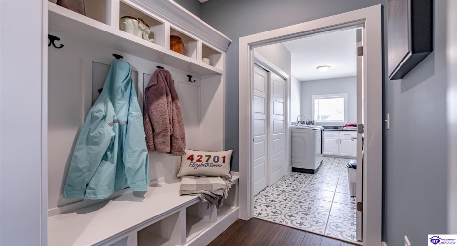 Pleasant Colony Drive, Elizabethtown, Kentucky 42701, ,3 BathroomsBathrooms,For Sale,Pleasant Colony Drive,HK24003097 Pleasant Colony Drive, Elizabethtown, Kentucky 42701, ,3 BathroomsBathrooms,For Sale,Pleasant Colony Drive,HK24003097