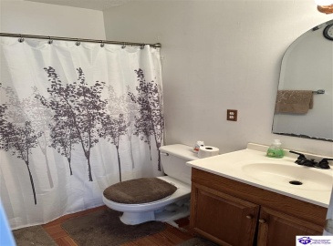 Whites Court, Campbellsville, Kentucky 42718, ,1 BathroomBathrooms,For Sale,Whites Court,HK24003105 Whites Court, Campbellsville, Kentucky 42718, ,1 BathroomBathrooms,For Sale,Whites Court,HK24003105