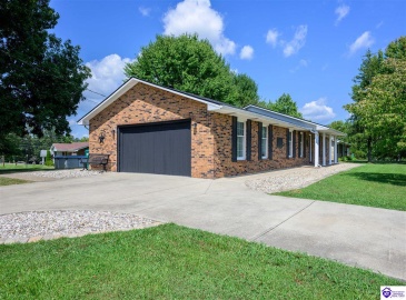 Logsdon Parkway, Radcliff, Kentucky 42701, ,4 BathroomsBathrooms,For Sale,Logsdon Parkway,HK24003115 Logsdon Parkway, Radcliff, Kentucky 42701, ,4 BathroomsBathrooms,For Sale,Logsdon Parkway,HK24003115