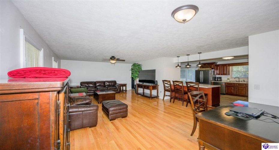 Logsdon Parkway, Radcliff, Kentucky 42701, ,4 BathroomsBathrooms,For Sale,Logsdon Parkway,HK24003115 Logsdon Parkway, Radcliff, Kentucky 42701, ,4 BathroomsBathrooms,For Sale,Logsdon Parkway,HK24003115