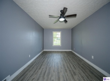 Logsdon Parkway, Radcliff, Kentucky 42701, ,4 BathroomsBathrooms,For Sale,Logsdon Parkway,HK24003115 Logsdon Parkway, Radcliff, Kentucky 42701, ,4 BathroomsBathrooms,For Sale,Logsdon Parkway,HK24003115