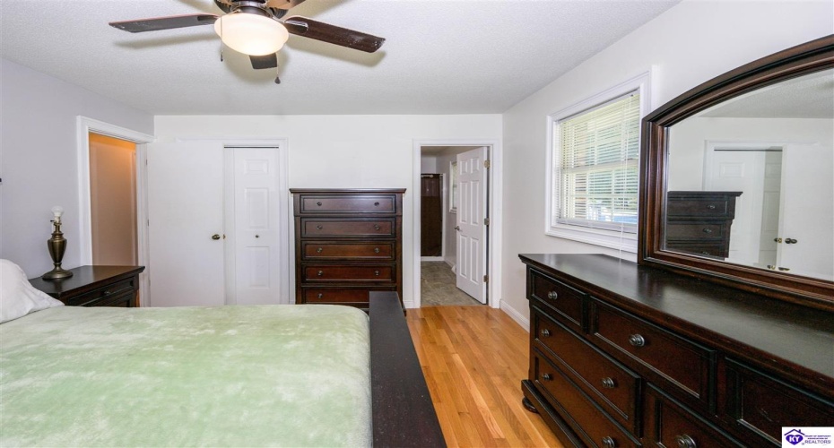 Logsdon Parkway, Radcliff, Kentucky 42701, ,4 BathroomsBathrooms,For Sale,Logsdon Parkway,HK24003115 Logsdon Parkway, Radcliff, Kentucky 42701, ,4 BathroomsBathrooms,For Sale,Logsdon Parkway,HK24003115