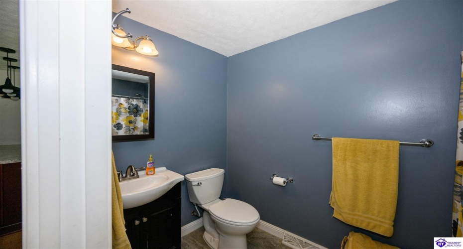 Logsdon Parkway, Radcliff, Kentucky 42701, ,4 BathroomsBathrooms,For Sale,Logsdon Parkway,HK24003115 Logsdon Parkway, Radcliff, Kentucky 42701, ,4 BathroomsBathrooms,For Sale,Logsdon Parkway,HK24003115