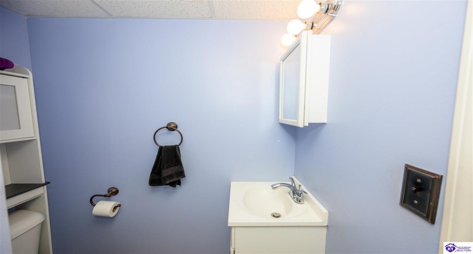 Logsdon Parkway, Radcliff, Kentucky 42701, ,4 BathroomsBathrooms,For Sale,Logsdon Parkway,HK24003115 Logsdon Parkway, Radcliff, Kentucky 42701, ,4 BathroomsBathrooms,For Sale,Logsdon Parkway,HK24003115