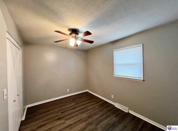 Joy K Lynn, Cecilia, Kentucky 42724, ,2 BathroomsBathrooms,For Sale,Joy K Lynn,HK24003117 Joy K Lynn, Cecilia, Kentucky 42724, ,2 BathroomsBathrooms,For Sale,Joy K Lynn,HK24003117