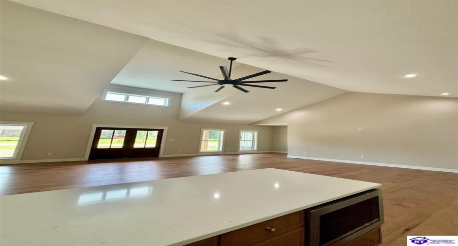 Deer Park, Campbellsville, Kentucky 42718, ,3 BathroomsBathrooms,For Sale,Deer Park,HK23004127