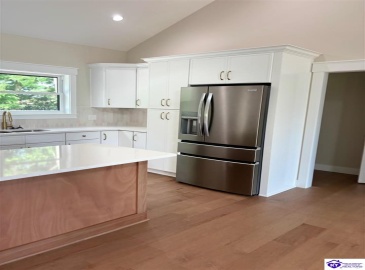 Deer Park, Campbellsville, Kentucky 42718, ,3 BathroomsBathrooms,For Sale,Deer Park,HK23004127