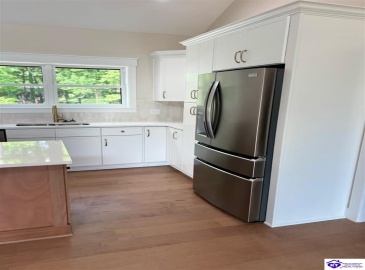 Deer Park, Campbellsville, Kentucky 42718, ,3 BathroomsBathrooms,For Sale,Deer Park,HK23004127