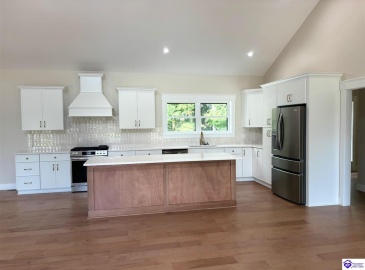 Deer Park, Campbellsville, Kentucky 42718, ,3 BathroomsBathrooms,For Sale,Deer Park,HK23004127