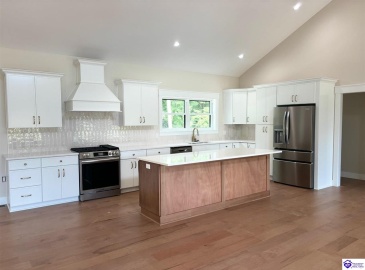 Deer Park, Campbellsville, Kentucky 42718, ,3 BathroomsBathrooms,For Sale,Deer Park,HK23004127