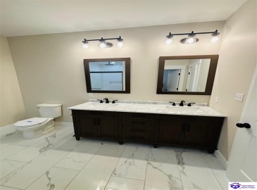 Deer Park, Campbellsville, Kentucky 42718, ,3 BathroomsBathrooms,For Sale,Deer Park,HK23004127