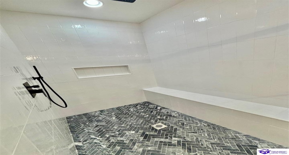 Deer Park, Campbellsville, Kentucky 42718, ,3 BathroomsBathrooms,For Sale,Deer Park,HK23004127