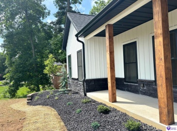 Deer Park, Campbellsville, Kentucky 42718, ,3 BathroomsBathrooms,For Sale,Deer Park,HK23004127