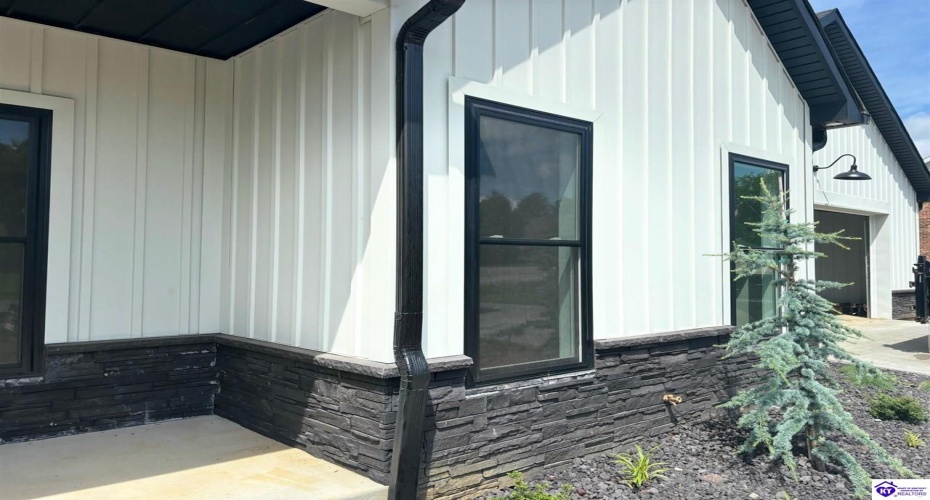 Deer Park, Campbellsville, Kentucky 42718, ,3 BathroomsBathrooms,For Sale,Deer Park,HK23004127