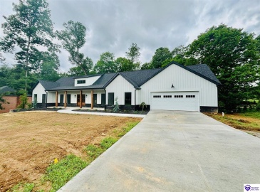 Deer Park, Campbellsville, Kentucky 42718, ,3 BathroomsBathrooms,For Sale,Deer Park,HK23004127