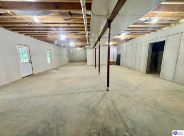 Deer Park, Campbellsville, Kentucky 42718, ,3 BathroomsBathrooms,For Sale,Deer Park,HK23004127