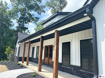 Deer Park, Campbellsville, Kentucky 42718, ,3 BathroomsBathrooms,For Sale,Deer Park,HK23004127