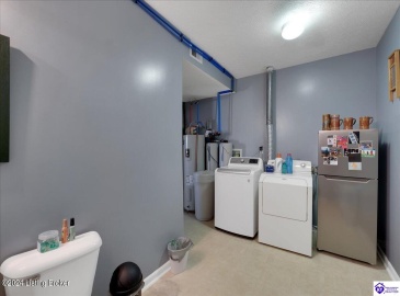 Orphan Lane, Shelbyville, Kentucky 40065, ,3 BathroomsBathrooms,For Sale,Orphan Lane,HK24003127