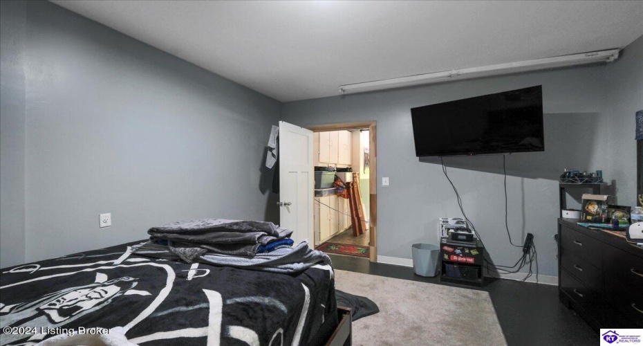 Orphan Lane, Shelbyville, Kentucky 40065, ,3 BathroomsBathrooms,For Sale,Orphan Lane,HK24003127 Orphan Lane, Shelbyville, Kentucky 40065, ,3 BathroomsBathrooms,For Sale,Orphan Lane,HK24003127