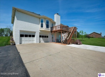 Orphan Lane, Shelbyville, Kentucky 40065, ,3 BathroomsBathrooms,For Sale,Orphan Lane,HK24003127