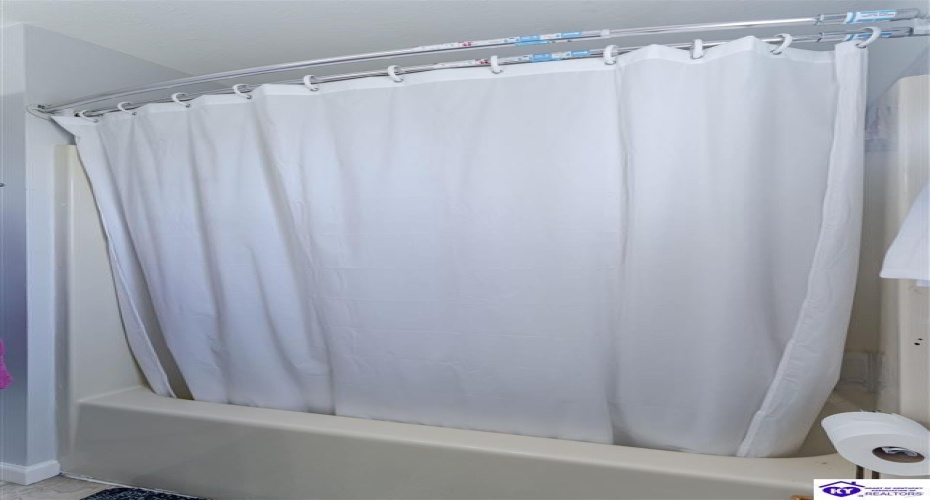 Darrell Drive, Elizabethtown, Kentucky 42701, ,3 BathroomsBathrooms,For Sale,Darrell Drive,HK24000442 Darrell Drive, Elizabethtown, Kentucky 42701, ,3 BathroomsBathrooms,For Sale,Darrell Drive,HK24000442