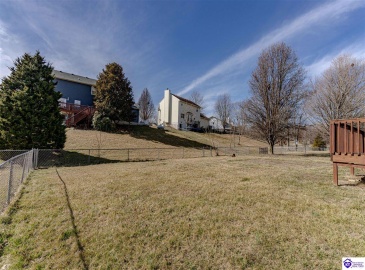 Darrell Drive, Elizabethtown, Kentucky 42701, ,3 BathroomsBathrooms,For Sale,Darrell Drive,HK24000442