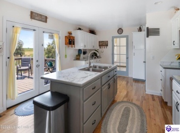 C T Hogan Lane, Hardyville, Kentucky 42746, ,2 BathroomsBathrooms,For Sale,C T Hogan Lane,HK24003139