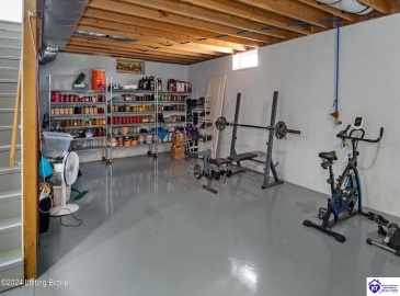 C T Hogan Lane, Hardyville, Kentucky 42746, ,2 BathroomsBathrooms,For Sale,C T Hogan Lane,HK24003139