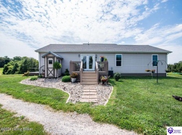 C T Hogan Lane, Hardyville, Kentucky 42746, ,2 BathroomsBathrooms,For Sale,C T Hogan Lane,HK24003139