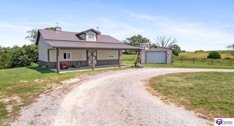 C T Hogan Lane, Hardyville, Kentucky 42746, ,2 BathroomsBathrooms,For Sale,C T Hogan Lane,HK24003139
