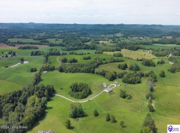 C T Hogan Lane, Hardyville, Kentucky 42746, ,2 BathroomsBathrooms,For Sale,C T Hogan Lane,HK24003139