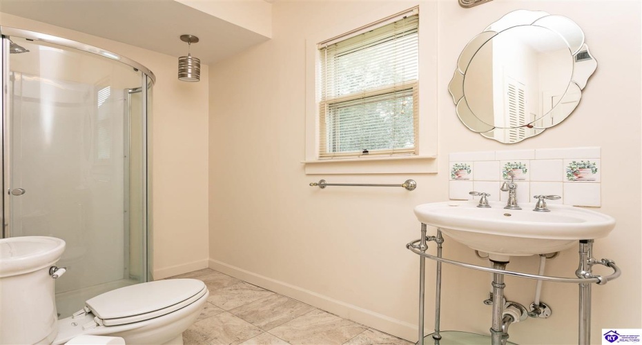 Main Street, Campbellsville, Kentucky 42718, ,1 BathroomBathrooms,For Sale,Main Street,HK24003147