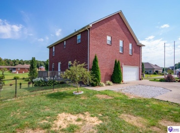 Rembrandt Drive, Elizabethtown, Kentucky 42701, ,3 BathroomsBathrooms,For Sale,Rembrandt Drive,HK24003151