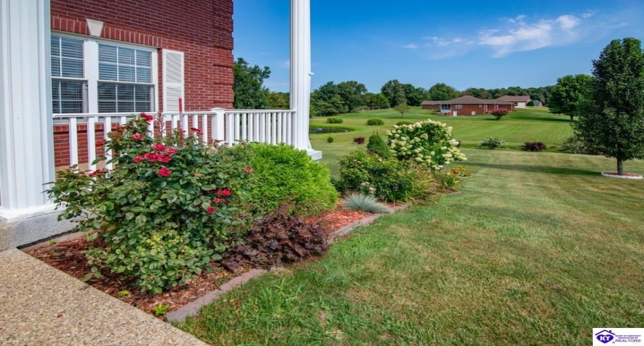 Rembrandt Drive, Elizabethtown, Kentucky 42701, ,3 BathroomsBathrooms,For Sale,Rembrandt Drive,HK24003151