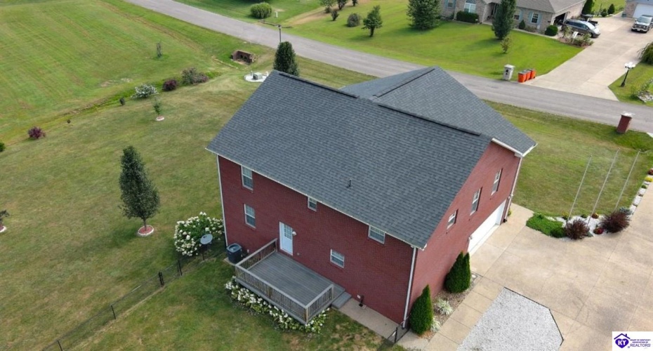 Rembrandt Drive, Elizabethtown, Kentucky 42701, ,3 BathroomsBathrooms,For Sale,Rembrandt Drive,HK24003151