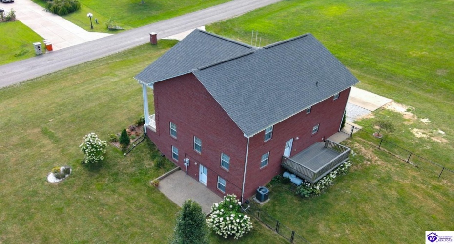 Rembrandt Drive, Elizabethtown, Kentucky 42701, ,3 BathroomsBathrooms,For Sale,Rembrandt Drive,HK24003151