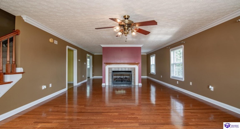 Rembrandt Drive, Elizabethtown, Kentucky 42701, ,3 BathroomsBathrooms,For Sale,Rembrandt Drive,HK24003151