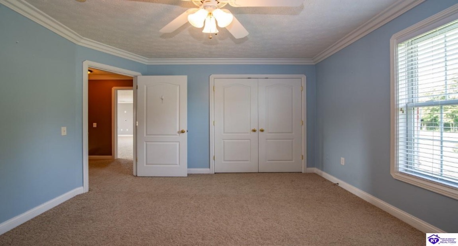 Rembrandt Drive, Elizabethtown, Kentucky 42701, ,3 BathroomsBathrooms,For Sale,Rembrandt Drive,HK24003151