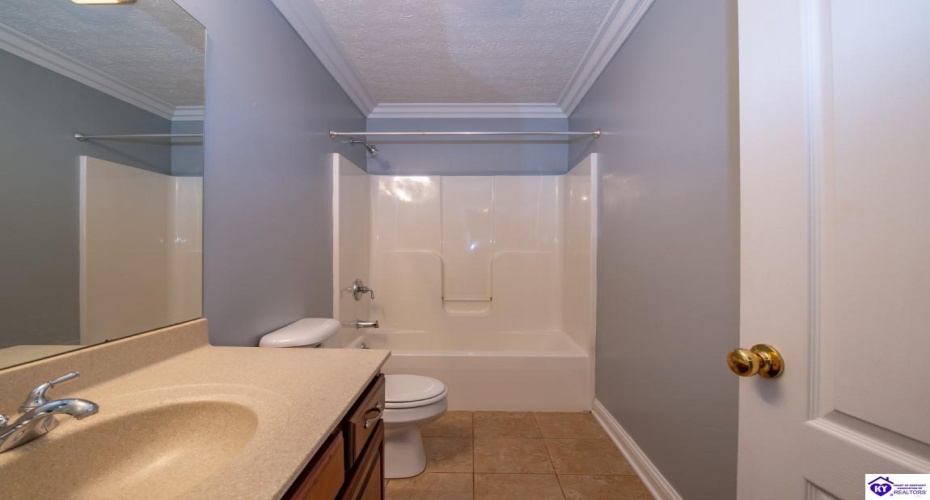 Rembrandt Drive, Elizabethtown, Kentucky 42701, ,3 BathroomsBathrooms,For Sale,Rembrandt Drive,HK24003151