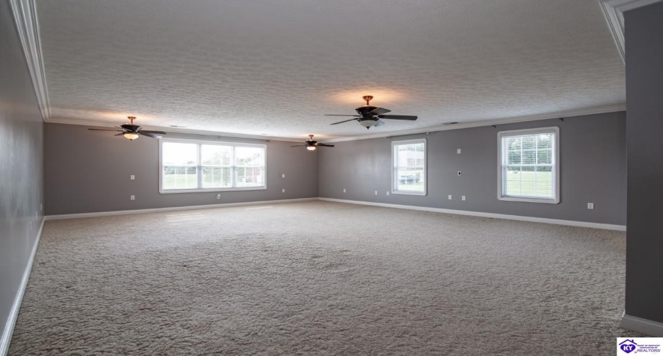 Rembrandt Drive, Elizabethtown, Kentucky 42701, ,3 BathroomsBathrooms,For Sale,Rembrandt Drive,HK24003151