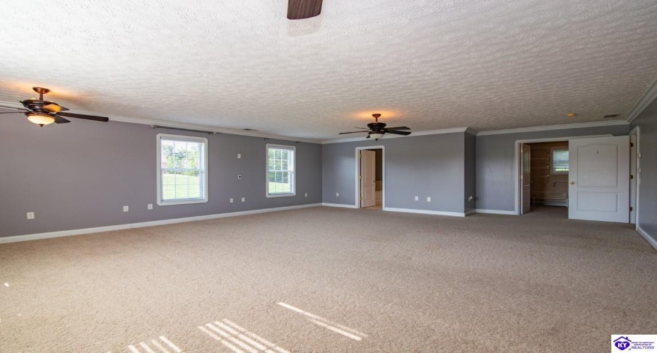 Rembrandt Drive, Elizabethtown, Kentucky 42701, ,3 BathroomsBathrooms,For Sale,Rembrandt Drive,HK24003151